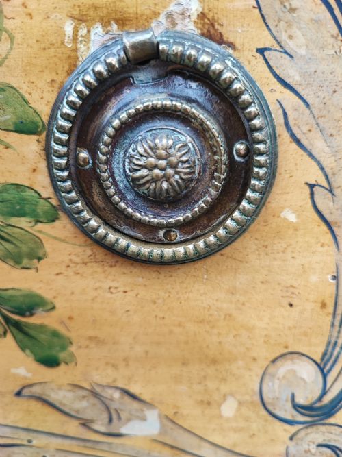 ANTIQUE PAINTED ITALIAN VENETIAN COMMODE - ADDITIONAL PHOTO 6