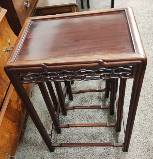 ANTIQUE CHINESE NEST OF 4 OCCASIONAL HARDWOOD TABLES - ADDITIONAL PHOTO 3