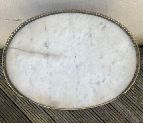 ATTRACTIVE FRENCH MARBLE TOP OVAL SIDE TABLE - ADDITIONAL PHOTO 1