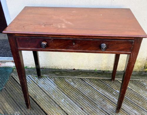 georgian mahogany side table - CATEGORY: ANTIQUE TABLES - DATED GEORGIAN