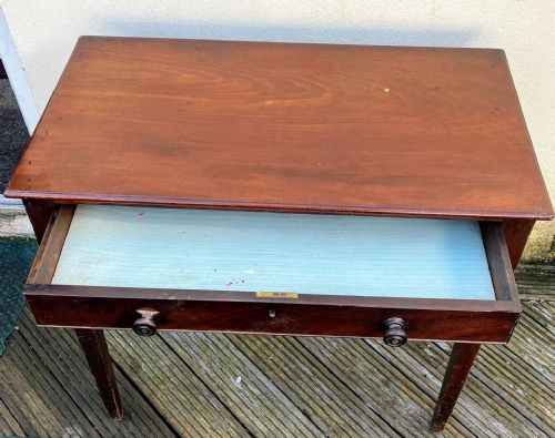 GEORGIAN MAHOGANY SIDE TABLE - ADDITIONAL PHOTO 2