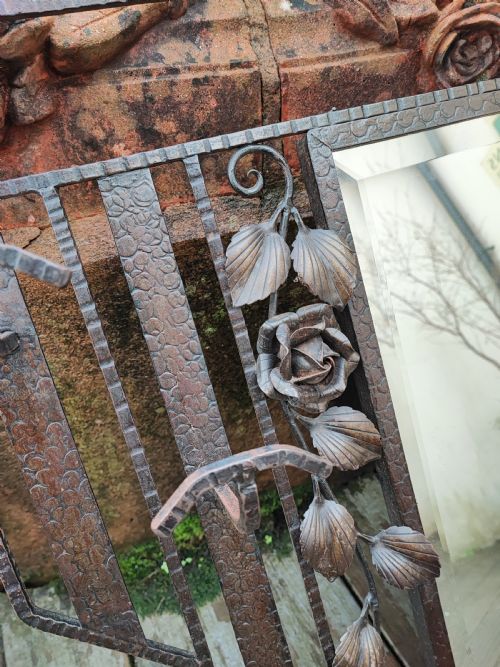 A GOOD FRENCH BRONZED ART DECO LUGGAGE HAT AND COAT RACK WITH MIRROR - ADDITIONAL PHOTO 12