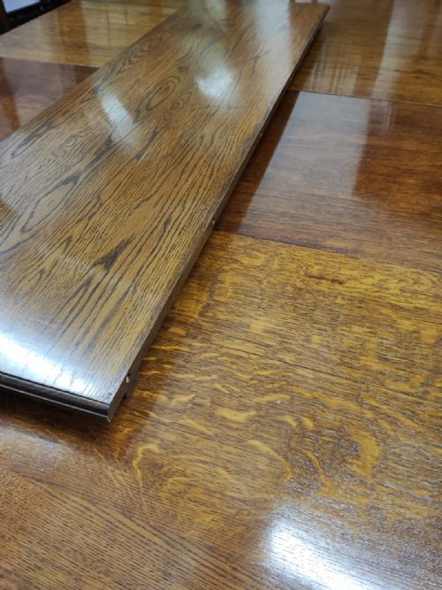 LARGE 3 LEAF VICTORIAN OAK EXTENDING TABLE - ADDITIONAL PHOTO 1