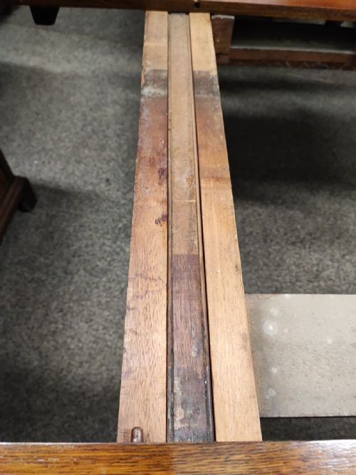 LARGE 3 LEAF VICTORIAN OAK EXTENDING TABLE - ADDITIONAL PHOTO 9