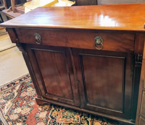ANTIQUE MAHOGANY 2 DOOR SIDE CABINET OR CHIFFONIER - ADDITIONAL PHOTO 1