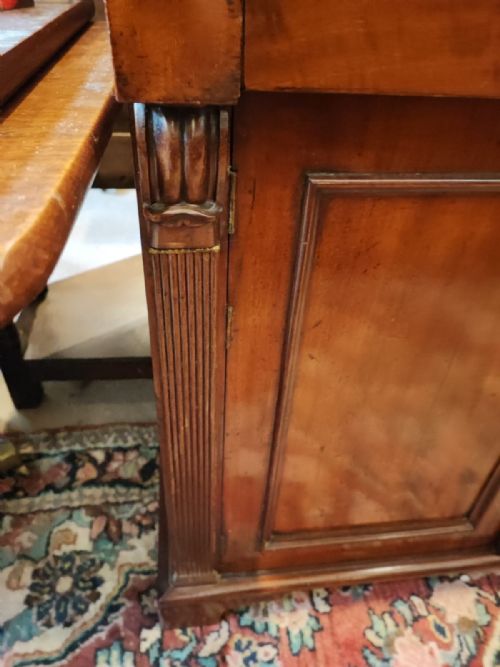 ANTIQUE MAHOGANY 2 DOOR SIDE CABINET OR CHIFFONIER - ADDITIONAL PHOTO 4