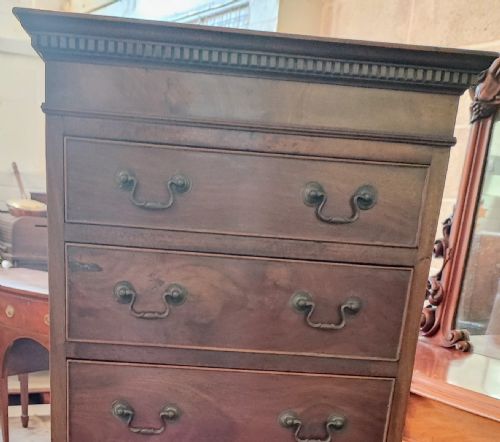 ANTIQUE MAHOGANY TALL CHEST OF DRAWERS - ADDITIONAL PHOTO 10