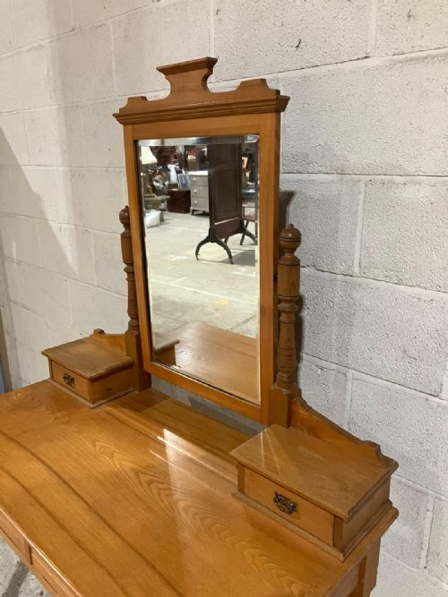 VICTORIAN MAPLE AND CO ASH DRESSING TABLE - ADDITIONAL PHOTO 3