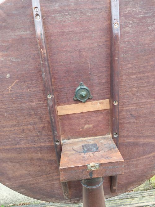 GEORGIAN MAHOGANY TRIPOD TABLE - ADDITIONAL PHOTO 5
