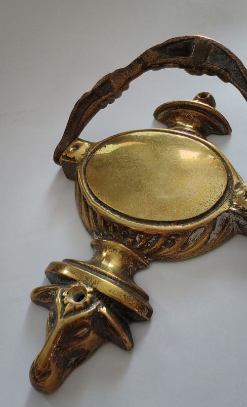 ANTIQUE BRASS DOOR KNOCKER IN THE CLASSIC STYLE - ADDITIONAL PHOTO 6