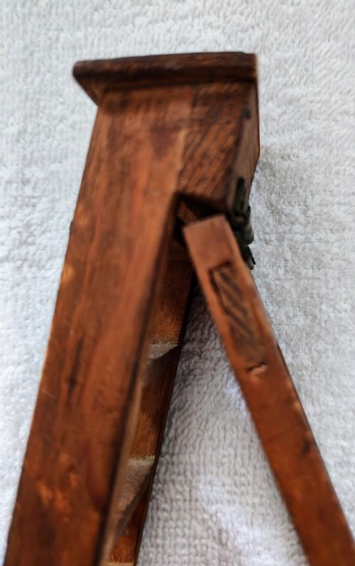 ANTIQUE SET OF MINIATURE PINE STEP LADDERS - ADDITIONAL PHOTO 11
