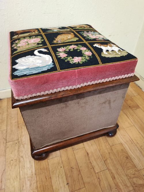 an attractive victorian ottoman stool - CATEGORY: ANTIQUE STOOLS - DATED VICTORIAN