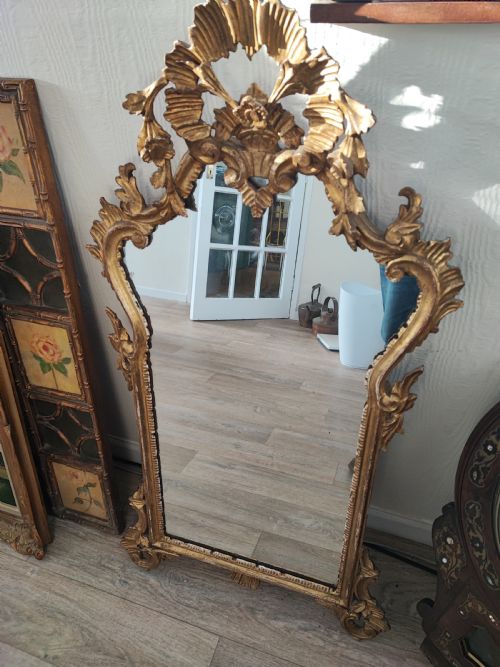 ANTIQUE ITALIAN CARVED GILTWOOD MIRROR - ADDITIONAL PHOTO 4