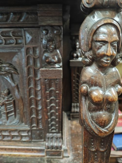 19C CARVED OAK 4 DOOR CUPBOARD - ADDITIONAL PHOTO 1