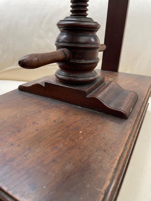 GEORGIAN MAHOGANY BOOK PRESS - ADDITIONAL PHOTO 1