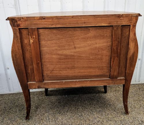 PRETTY ANTIQUE FRENCH MARQUETRY BOMBE CHEST - ADDITIONAL PHOTO 1