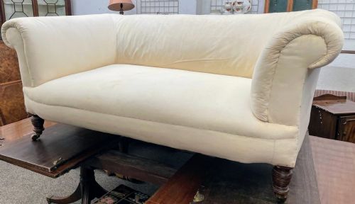 VICTORIAN 2 SEATER CHESTERFIELD SOFA - ADDITIONAL PHOTO 1