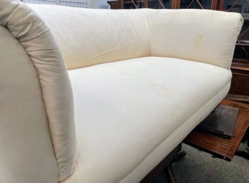 VICTORIAN 2 SEATER CHESTERFIELD SOFA - ADDITIONAL PHOTO 2