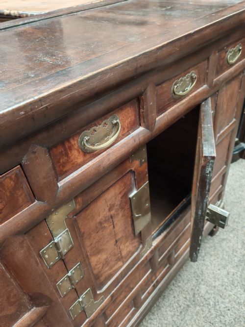 ANTIQUE KOREAN BURR ELM AND BRASS SIDE CABINET - ADDITIONAL PHOTO 2