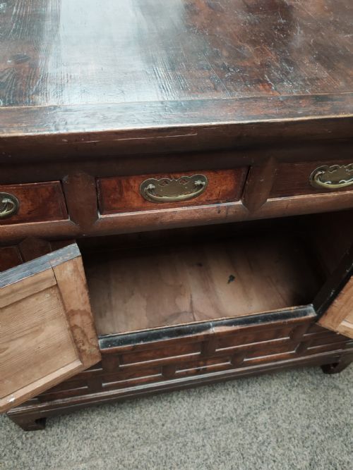 ANTIQUE KOREAN BURR ELM AND BRASS SIDE CABINET - ADDITIONAL PHOTO 3