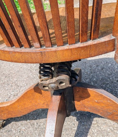 GOOD FULLY ADJUSTABLE OFFICE OR DESK SWIVEL CHAIR IN OAK - ADDITIONAL PHOTO 7