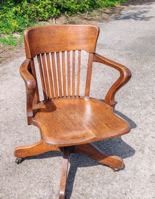 GOOD FULLY ADJUSTABLE OFFICE OR DESK SWIVEL CHAIR IN OAK - ADDITIONAL PHOTO 10