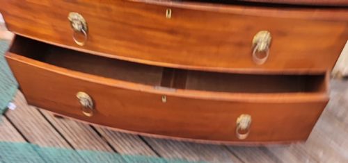 REGENCY BOW FRONT MAHOGANY CHEST OF DRAWERS - ADDITIONAL PHOTO 1