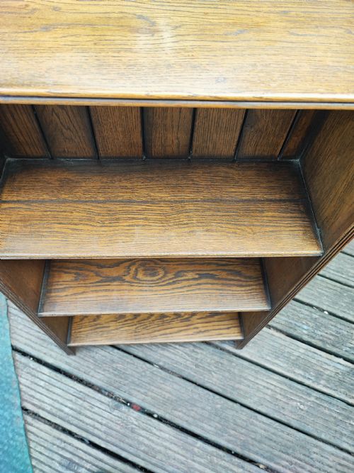 EDWARDIAN OAK OPEN BOOKCASE - ADDITIONAL PHOTO 3