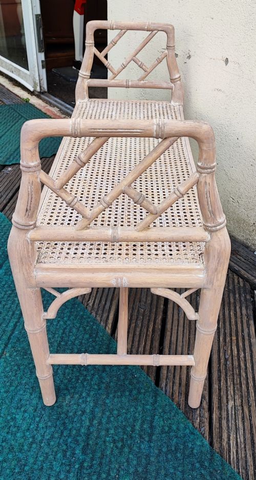 A WINDOW SEATIN SIMULATED BAMBOO - ADDITIONAL PHOTO 7