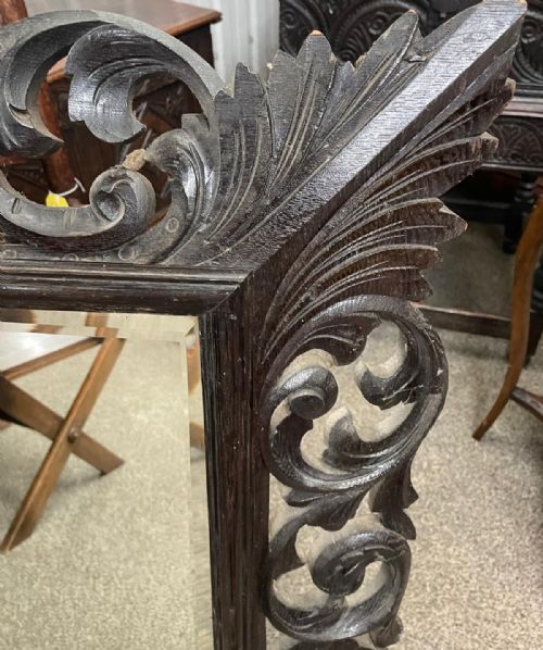 ANTIQUE MIRROR WITH A FRENCH CARVED OAK FRAME - ADDITIONAL PHOTO 4