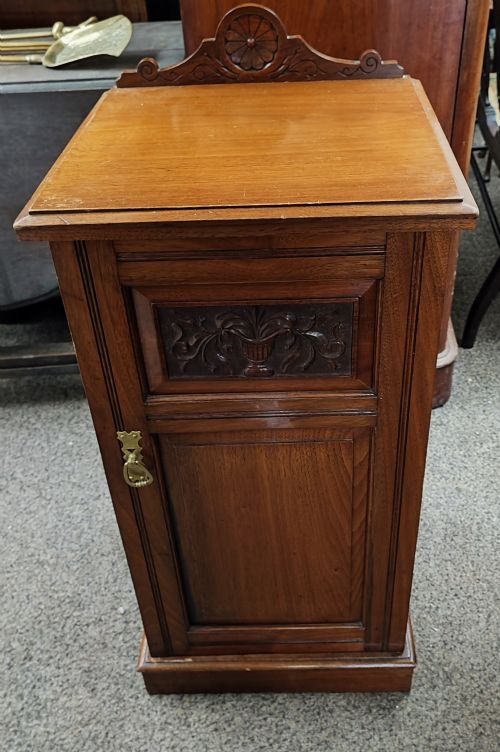 ANTIQUE MAHOGANY BEDSIDE CABINET - ADDITIONAL PHOTO 1