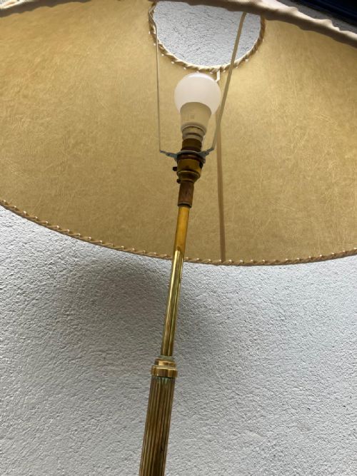 STYLISH BRASS STANDARD LAMP - ADDITIONAL PHOTO 1