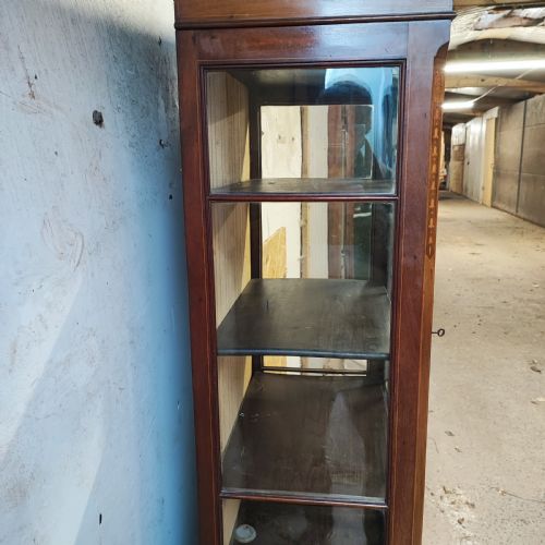 QUALITY TALL AND NARROW DISPLAY CABINET - ADDITIONAL PHOTO 5