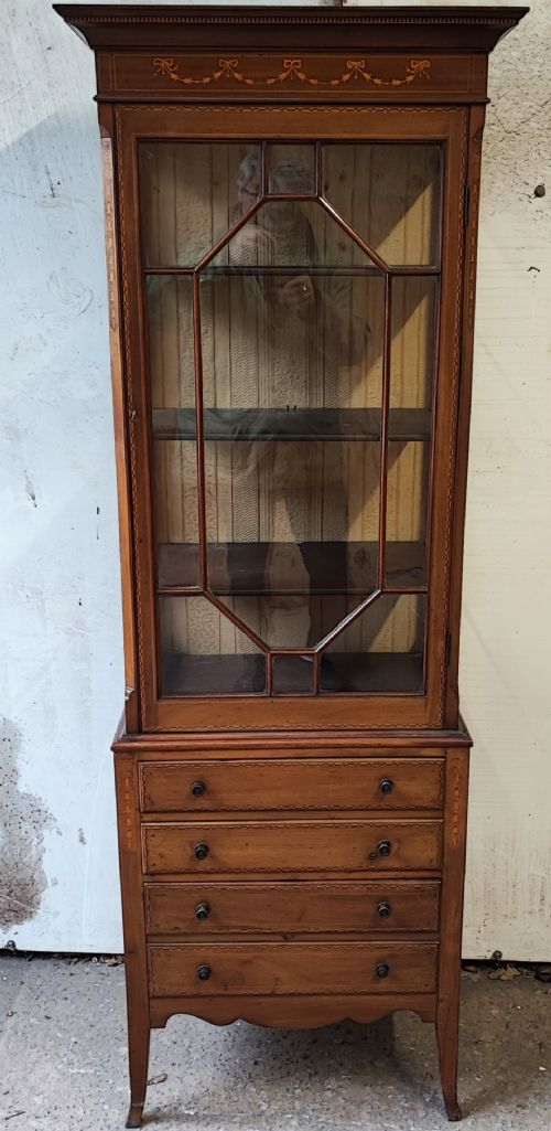 QUALITY TALL AND NARROW DISPLAY CABINET - ADDITIONAL PHOTO 10