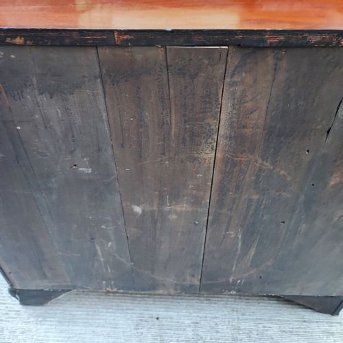 FINE GEORGIAN LOW MAHOGANY CHEST OF DRAWERS - ADDITIONAL PHOTO 6