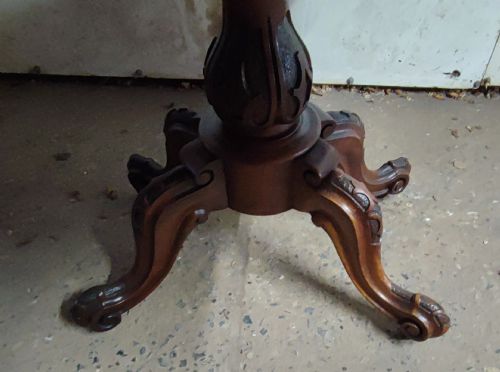 SUPERB BURR WALNUT SHAPED CARD TABLE - ADDITIONAL PHOTO 1