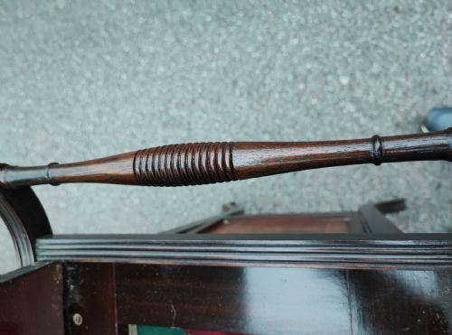A FINE INLAID ROSEWOOD WORK TABLE - ADDITIONAL PHOTO 1