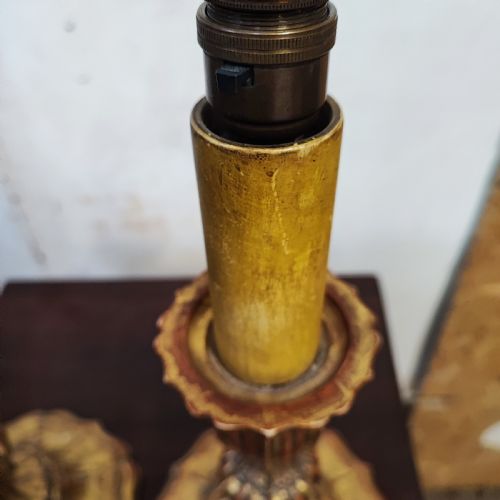 SUPERB PAIR OF ITALIAN GILTWOOD CANDLE LAMPS - ADDITIONAL PHOTO 2