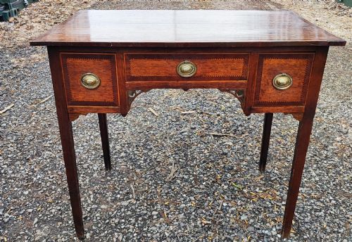 GEORGIAN OAK LOWBOY SIDE TABLE - ADDITIONAL PHOTO 3