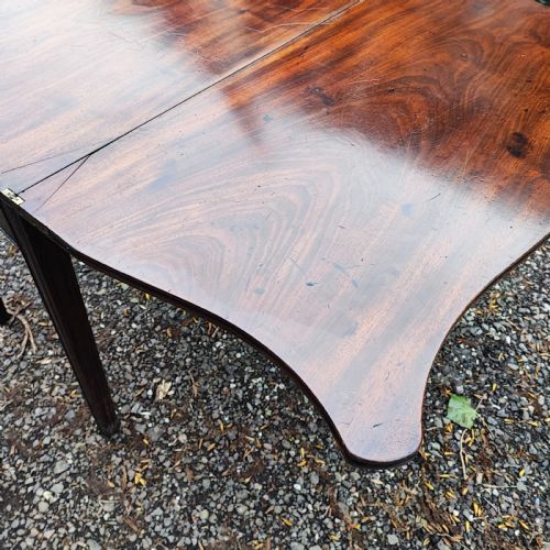 FINE GEORGIAN SERPENTINE MAHOGANY TEA TABLE - ADDITIONAL PHOTO 5