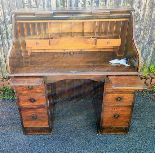antique roll top desk in oak - CATEGORY: ANTIQUE  - DATED 1900