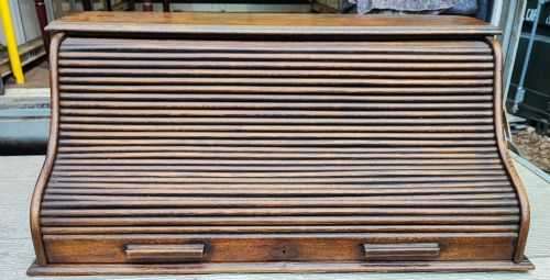 ANTIQUE ROLL TOP DESK IN OAK - ADDITIONAL PHOTO 1