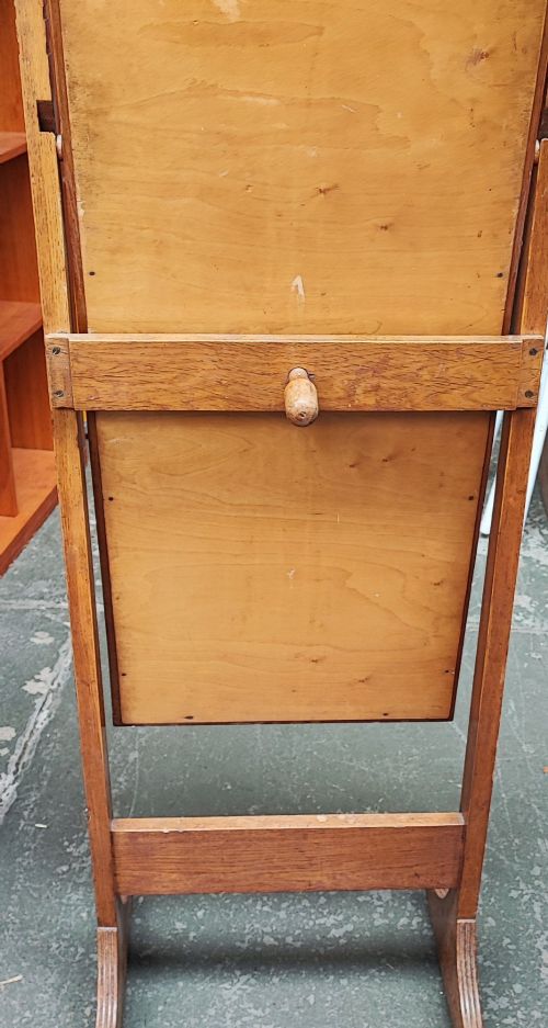 A GOOD OAK ARTS AND CRAFTS CHEVAL MIRROR - ADDITIONAL PHOTO 5