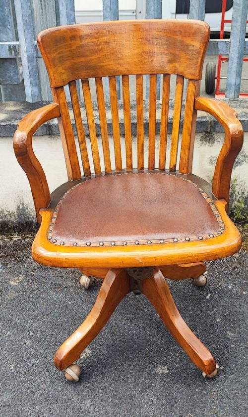 A QUALITY ANTIQUE MAHOGANY DESK CHAIR BY LONDON MAKER - ADDITIONAL PHOTO 4