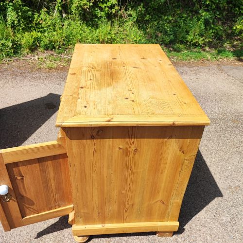 ANTIQUE STRIPPED PINE 2 DOOR SIDE CABINET - ADDITIONAL PHOTO 2