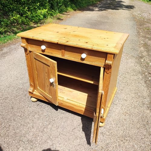 ANTIQUE STRIPPED PINE 2 DOOR SIDE CABINET - ADDITIONAL PHOTO 5