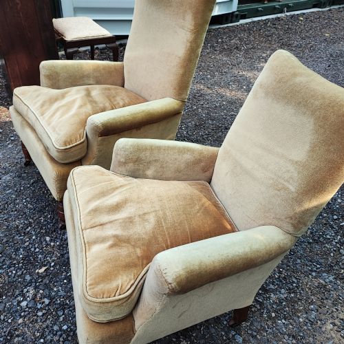 A PAIR OF VICTORIAN WALNUT UPHOLSTERED ARM CHAIRS - ADDITIONAL PHOTO 6