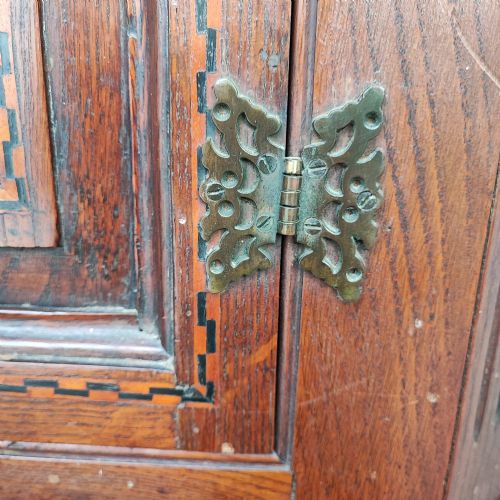 ANTIQUE OAK HANGING CORNER CUPBOARD - ADDITIONAL PHOTO 6