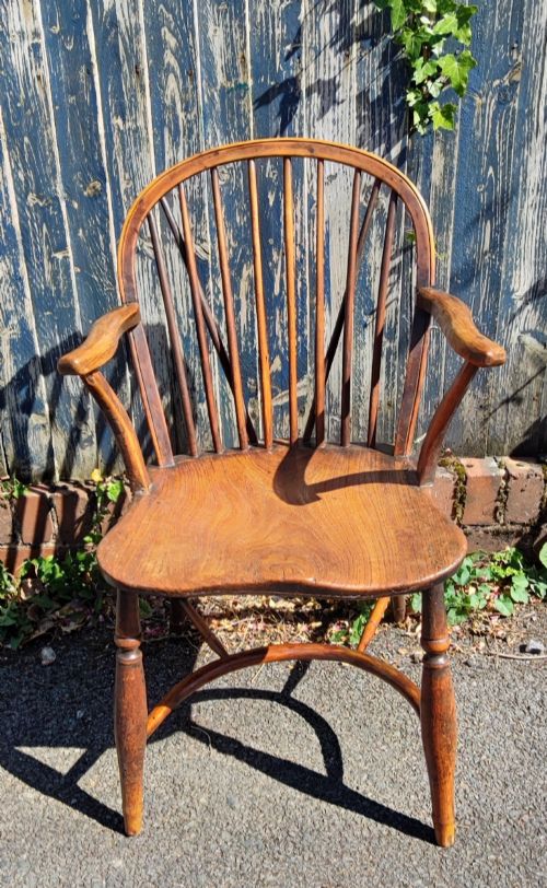 ANTIQUE YEW AND ELM WINDSOR ARM CHAIR - ADDITIONAL PHOTO 2