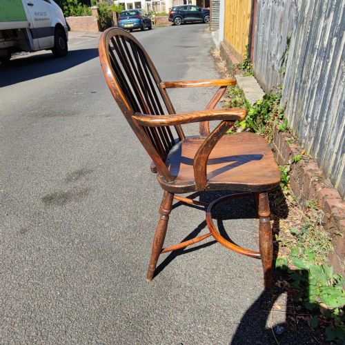 ANTIQUE YEW AND ELM WINDSOR ARM CHAIR - ADDITIONAL PHOTO 5